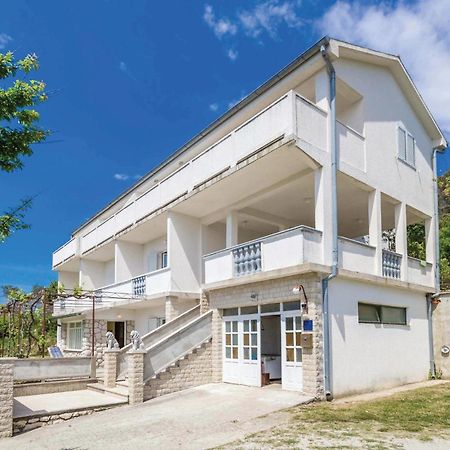 Pet Friendly Apartment In Kampor With Kitchen Exteriör bild