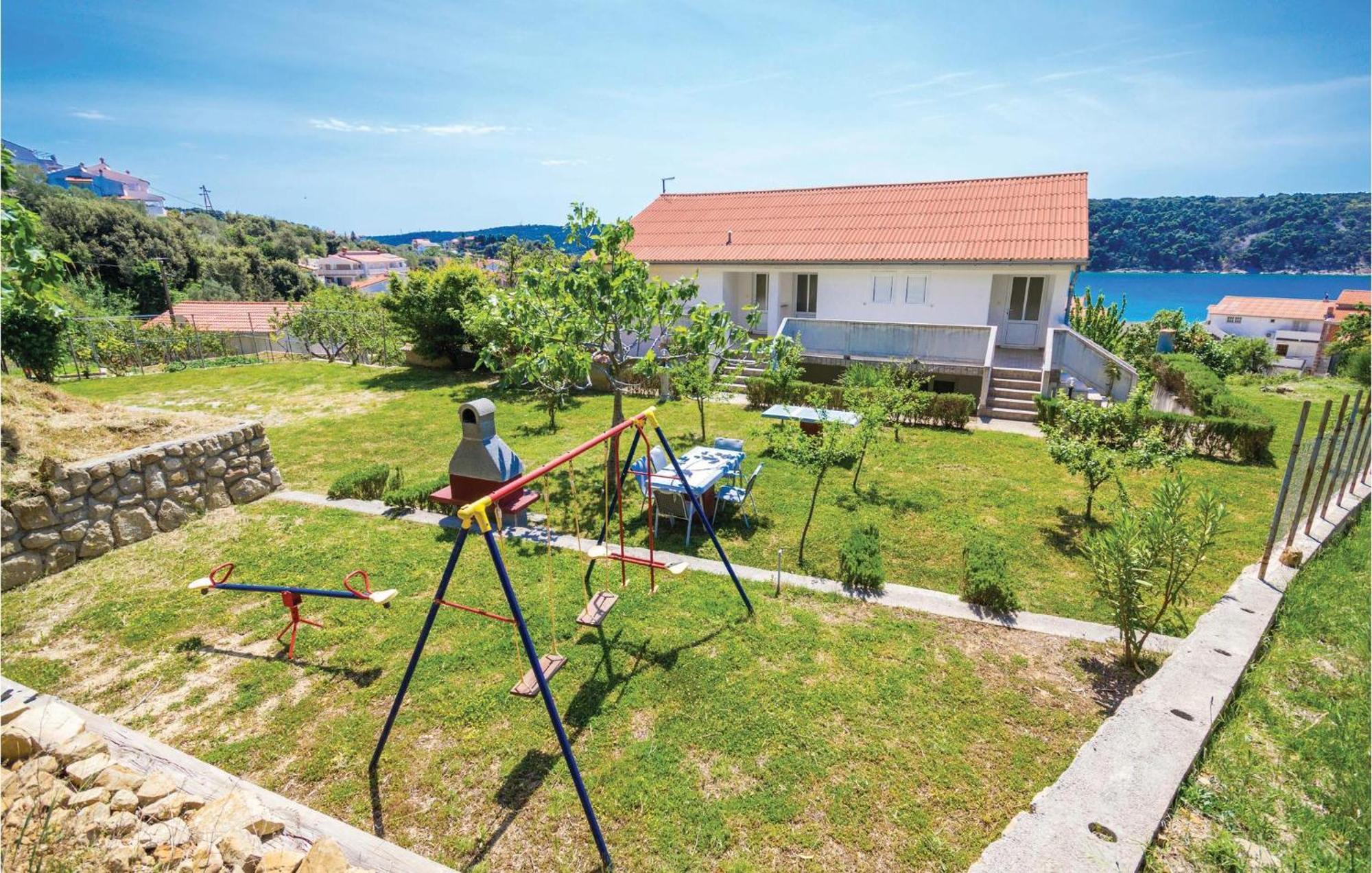 Pet Friendly Apartment In Kampor With Kitchen Exteriör bild